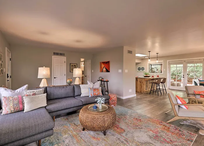 Red Rock Views: Modern Sedona